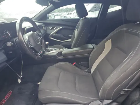 More photos of 2019 Chevrolet Camaro SS 1SS at Indy Auto Man - Indianapolis, IN