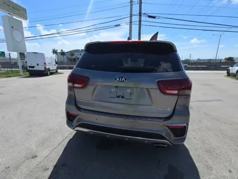 More photos of 2019 Kia Sorento SX at Indy Auto Man - Indianapolis, IN
