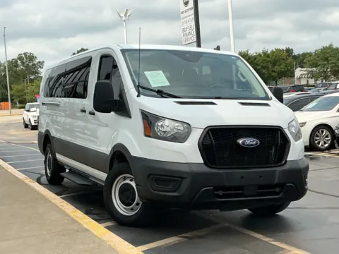 Photos of 2021 Ford Transit-350 XL for sale in Indianapolis, IN at Indy Auto Man - Indianapolis