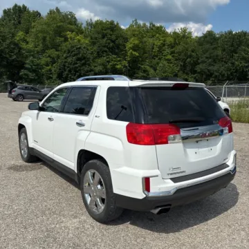More photos of 2016 GMC Terrain SLT at Indy Auto Man - Indianapolis, IN