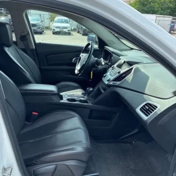 More photos of 2016 GMC Terrain SLT at Indy Auto Man - Indianapolis, IN