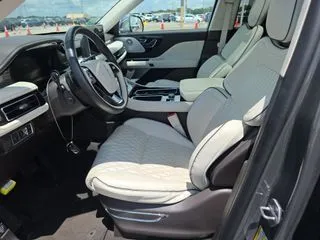 More photos of 2020 Lincoln Aviator Black Label at Indy Auto Man - Indianapolis, IN