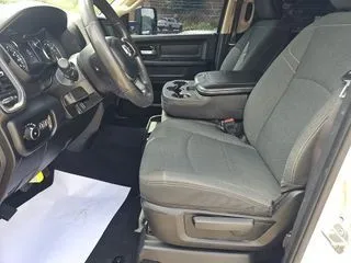 More photos of 2019 Ram 2500 Tradesman at Indy Auto Man - Indianapolis, IN