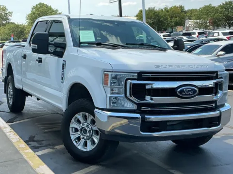 Photos of 2021 Ford F-250SD XLT for sale in Indianapolis, IN at Indy Auto Man - Indianapolis