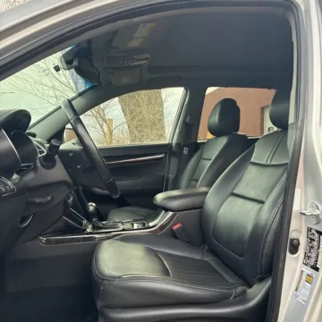 More photos of 2014 Kia Sorento SX at Indy Auto Man - Indianapolis, IN
