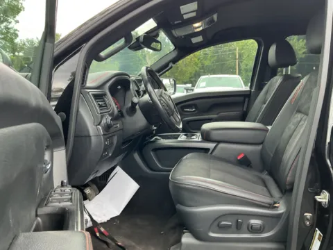 More photos of 2020 Nissan Titan PRO-4X at Indy Auto Man - Indianapolis, IN