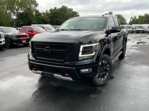 Photos of 2020 Nissan Titan PRO-4X for sale in Indianapolis, IN at Indy Auto Man - Indianapolis