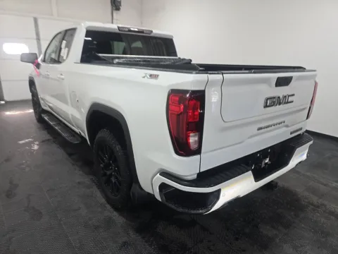 More photos of 2022 GMC Sierra 1500 Limited Elevation at Indy Auto Man - Indianapolis, IN