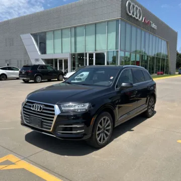 Photos of 2017 Audi Q7 3.0 TDI Premium Plus quattro for sale in Indianapolis, IN at Indy Auto Man - Indianapolis