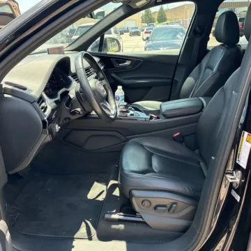 More photos of 2017 Audi Q7 3.0 TDI Premium Plus quattro at Indy Auto Man - Indianapolis, IN