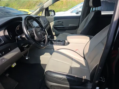 More photos of 2020 Kia Sedona EX at Indy Auto Man - Indianapolis, IN