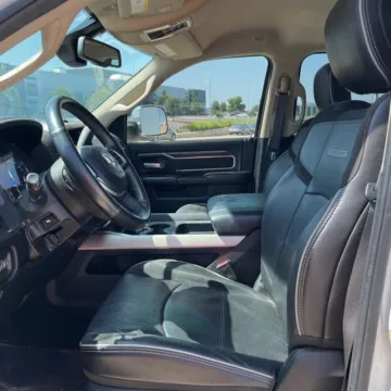 More photos of 2020 Ram 2500 Laramie at Indy Auto Man - Indianapolis, IN