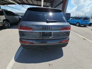More photos of 2021 Audi Q7 55 Prestige quattro at Indy Auto Man - Indianapolis, IN