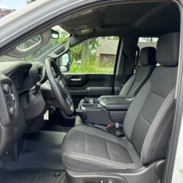 More photos of 2022 Chevrolet Silverado 2500HD Custom at Indy Auto Man - Indianapolis, IN