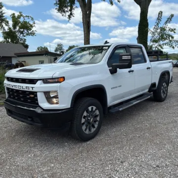 Photos of 2022 Chevrolet Silverado 2500HD Custom for sale in Indianapolis, IN at Indy Auto Man - Indianapolis