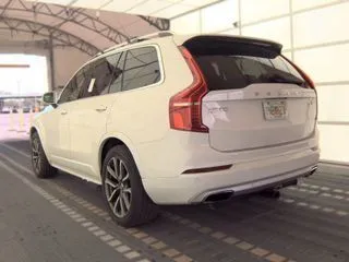 More photos of 2019 Volvo XC90 T6 Momentum at Indy Auto Man - Indianapolis, IN