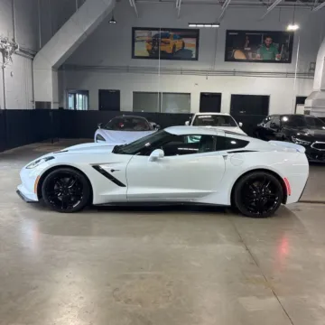 More photos of 2019 Chevrolet Corvette Stingray Z51 2LT at Indy Auto Man - Indianapolis, IN