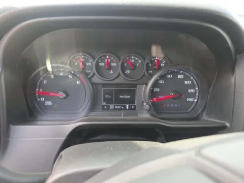 More photos of 2020 Chevrolet Silverado 2500HD Work Truck at Indy Auto Man - Indianapolis, IN