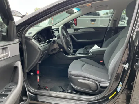 Another view of 2018 Hyundai Sonata SE for sale in Indianapolis, IN at Indy Auto Man - Indianapolis
