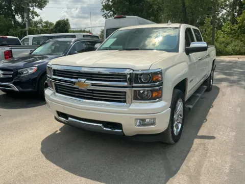 Photos of 2015 Chevrolet Silverado 1500 High Country for sale in Indianapolis, IN at Indy Auto Man - Indianapolis