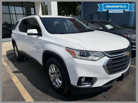 White 2018 Chevrolet Traverse LT Cloth w/1LT for sale in Indianapolis, IN