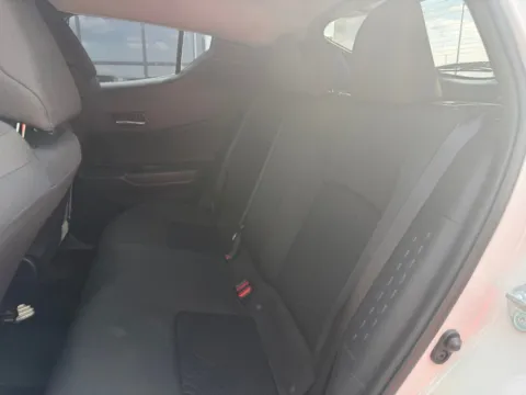 More photos of 2021 Toyota C-HR LE at Indy Auto Man - Indianapolis, IN