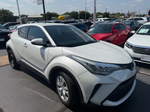 Photos of 2021 Toyota C-HR LE for sale in Indianapolis, IN at Indy Auto Man - Indianapolis
