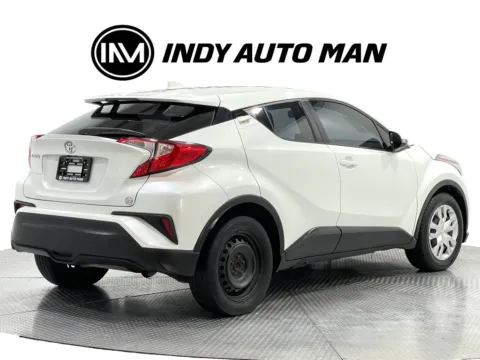 More photos of 2021 Toyota C-HR LE at Indy Auto Man - Indianapolis, IN