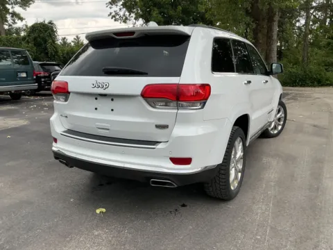 Another view of 2021 Jeep Grand Cherokee Summit for sale in Indianapolis, IN at Indy Auto Man - Indianapolis