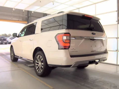 More photos of 2018 Ford Expedition Max Limited at Indy Auto Man - Indianapolis, IN