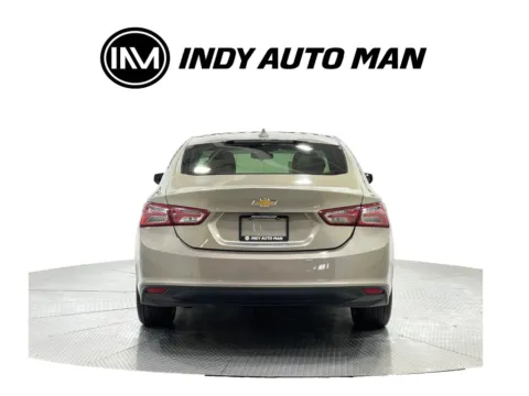 More photos of 2022 Chevrolet Malibu LT at Indy Auto Man - Indianapolis, IN