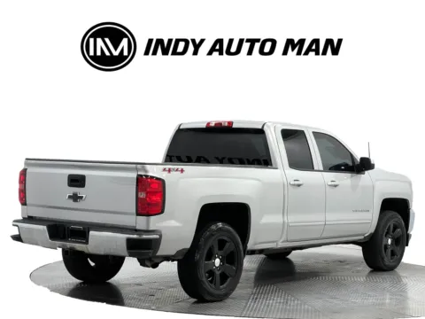 More photos of 2018 Chevrolet Silverado 1500 LT LT1 at Indy Auto Man - Indianapolis, IN