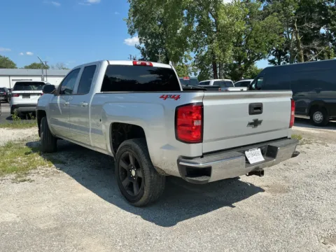 More photos of 2018 Chevrolet Silverado 1500 LT LT1 at Indy Auto Man - Indianapolis, IN