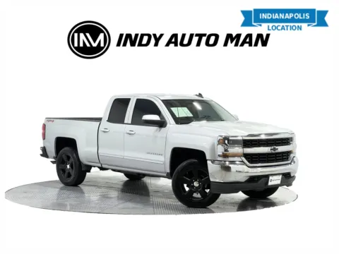 Silver 2018 Chevrolet Silverado 1500 LT LT1 for sale in Indianapolis, IN