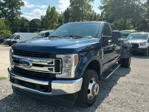 Photos of 2019 Ford F-350SD XL DRW for sale in Indianapolis, IN at Indy Auto Man - Indianapolis