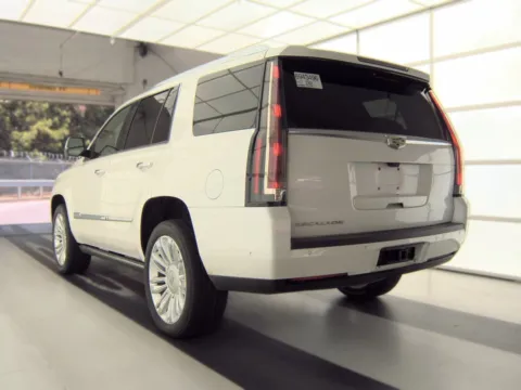More photos of 2019 Cadillac Escalade Platinum Edition at Indy Auto Man - Indianapolis, IN