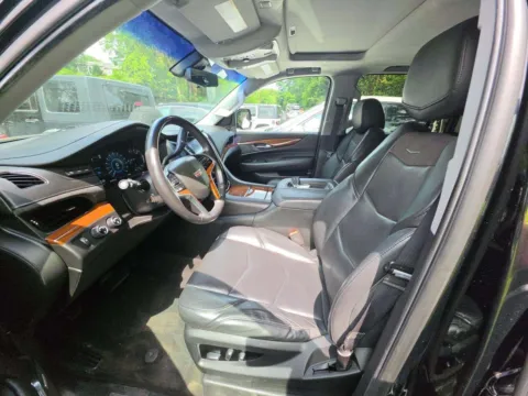 More photos of 2018 Cadillac Escalade ESV Luxury at Indy Auto Man - Indianapolis, IN