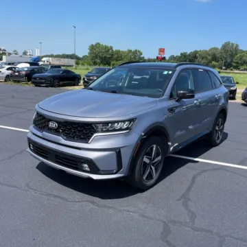 Photos of 2021 Kia Sorento EX for sale in Indianapolis, IN at Indy Auto Man - Indianapolis