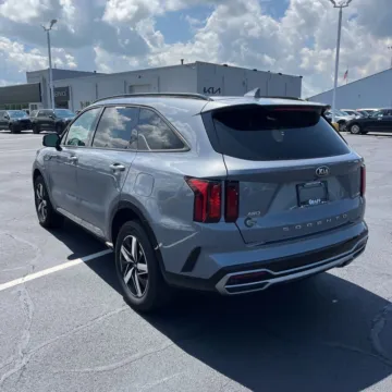 More photos of 2021 Kia Sorento EX at Indy Auto Man - Indianapolis, IN