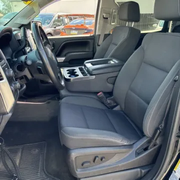 More photos of 2017 Chevrolet Silverado 1500 LT LT2 at Indy Auto Man - Indianapolis, IN