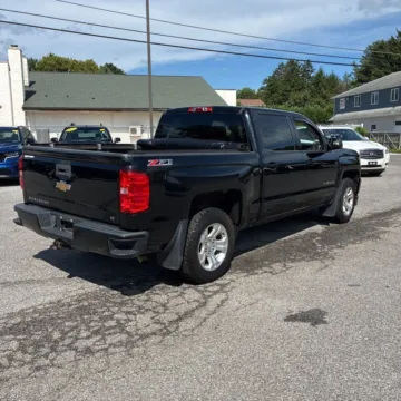 Another view of 2017 Chevrolet Silverado 1500 LT LT2 for sale in Indianapolis, IN at Indy Auto Man - Indianapolis