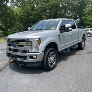 Photos of 2019 Ford F-250SD Lariat for sale in Indianapolis, IN at Indy Auto Man - Indianapolis