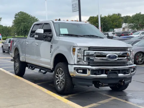Photos of 2019 Ford F-250SD Lariat for sale in Indianapolis, IN at Indy Auto Man - Indianapolis
