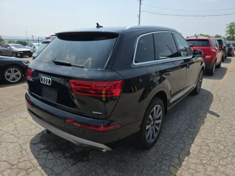 Another view of 2019 Audi Q7 55 Premium Plus quattro for sale in Indianapolis, IN at Indy Auto Man - Indianapolis