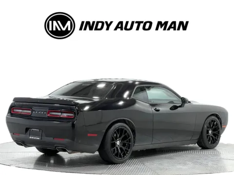 More photos of 2019 Dodge Challenger R/T at Indy Auto Man - Indianapolis, IN