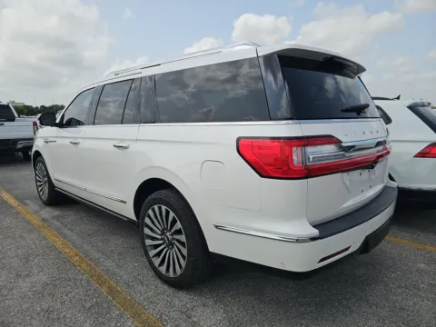 More photos of 2019 Lincoln Navigator L Reserve at Indy Auto Man - Indianapolis, IN