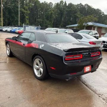More photos of 2015 Dodge Challenger R/T at Indy Auto Man - Indianapolis, IN