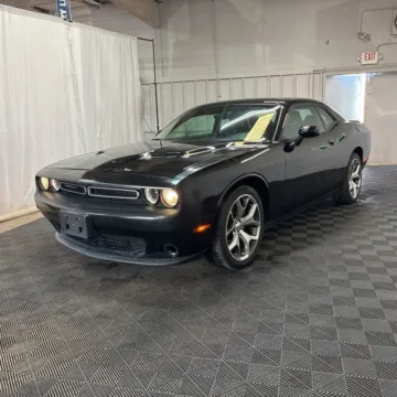 Photos of 2015 Dodge Challenger SXT for sale in Indianapolis, IN at Indy Auto Man - Indianapolis