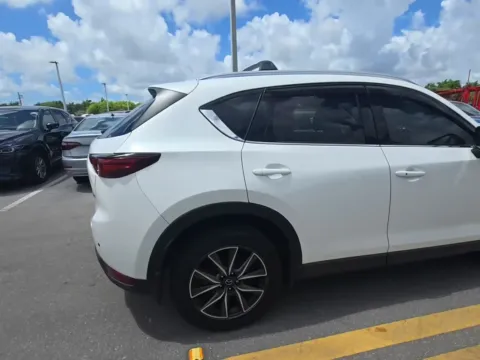 Photos of 2018 Mazda CX-5 Grand Touring for sale in Indianapolis, IN at Indy Auto Man - Indianapolis