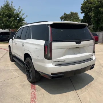 More photos of 2022 Cadillac Escalade Premium Luxury at Indy Auto Man - Indianapolis, IN